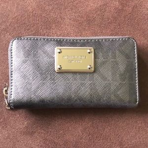 Michael Kors wallet